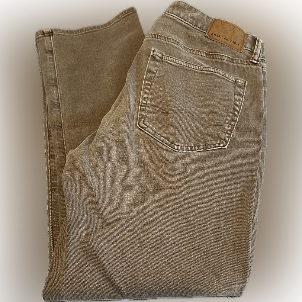 AE men’s relaxed straight jeans